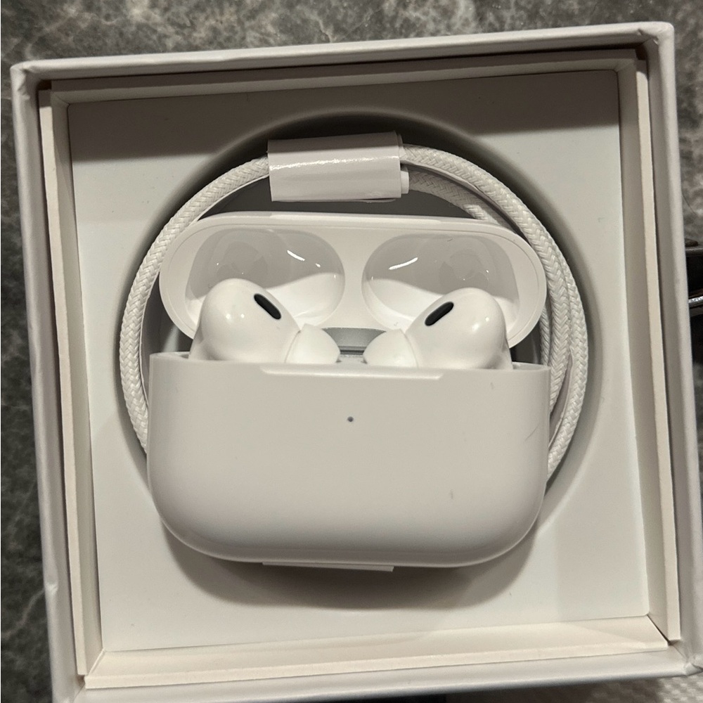 Wireless Earbuds with Charging Case - White